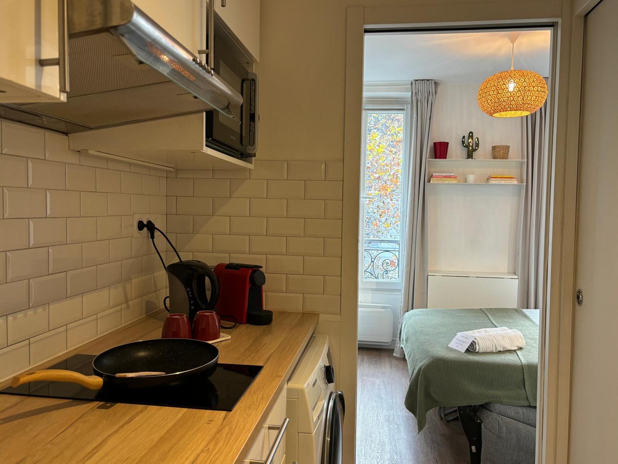 Clichy Studio Getaway - C70 Париж Екстериор снимка