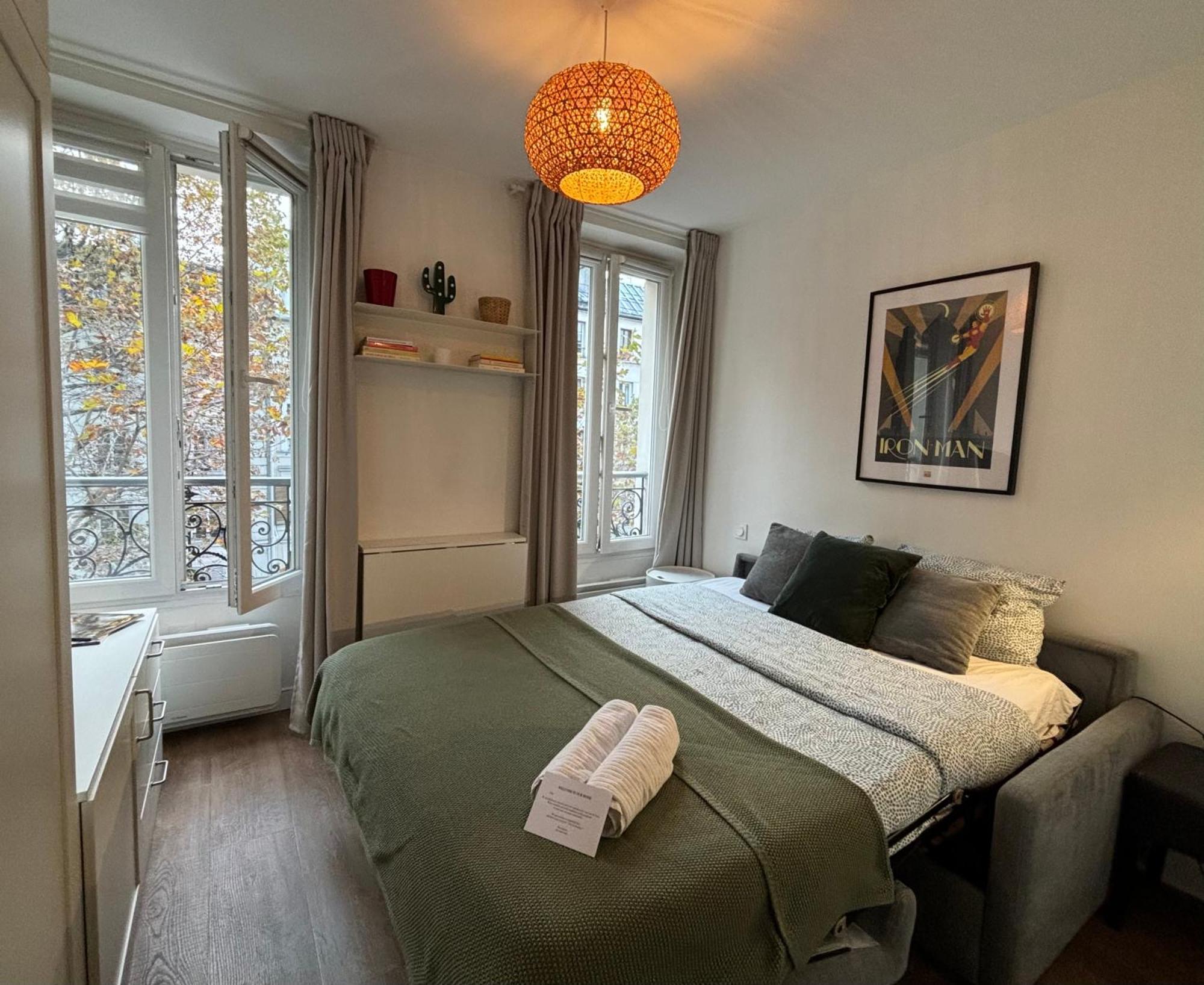 Clichy Studio Getaway - C70 Париж Екстериор снимка