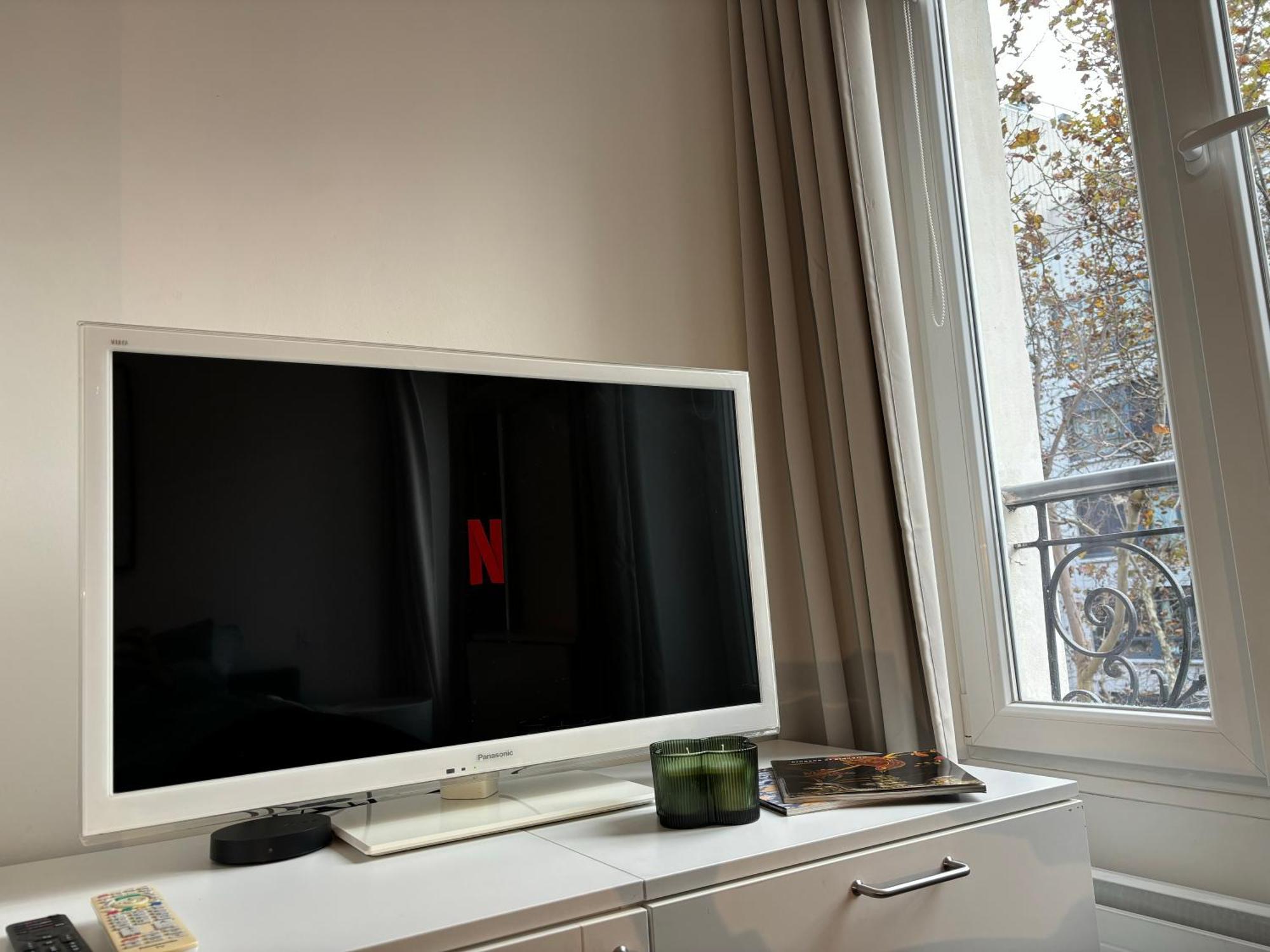 Clichy Studio Getaway - C70 Париж Екстериор снимка